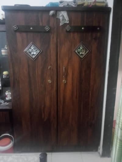 Wardrobe & Crockery divider