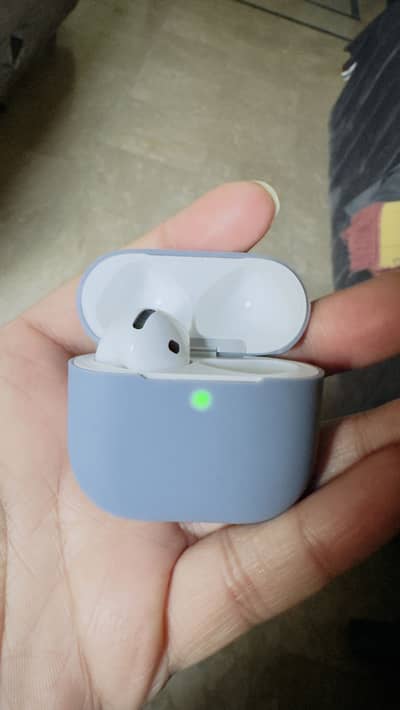 Airpods 4th Gen (100% Orignal) in Apple Warranty.