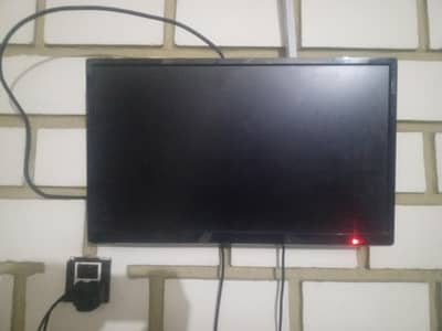 LED TV 32 Inch – Panel Issue (For Repair / Parts)