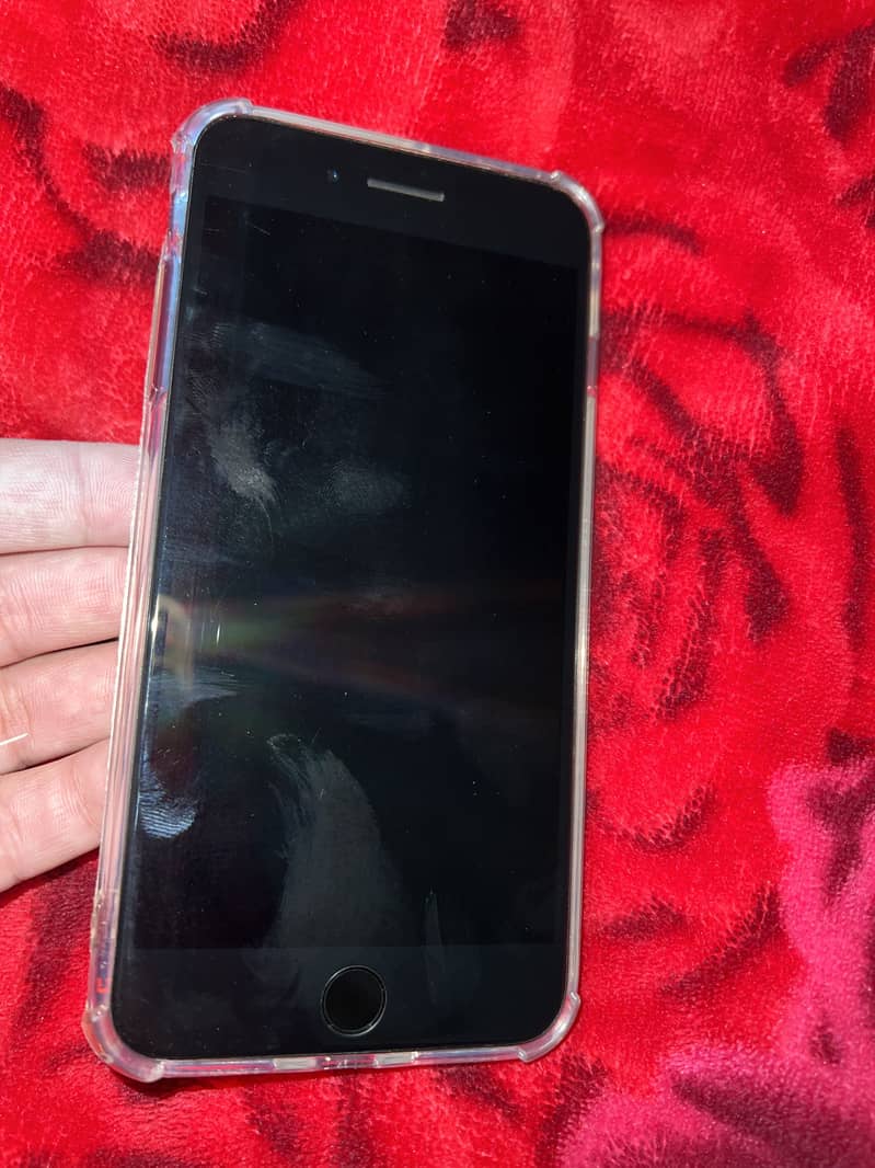 Apple iPhone 8 Plus 1