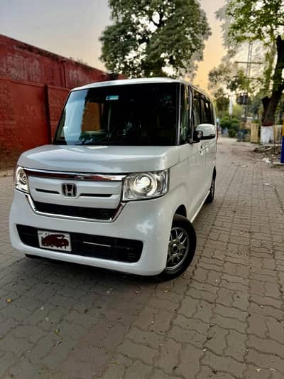 Honda Nbox 2022-2024 Pearl white