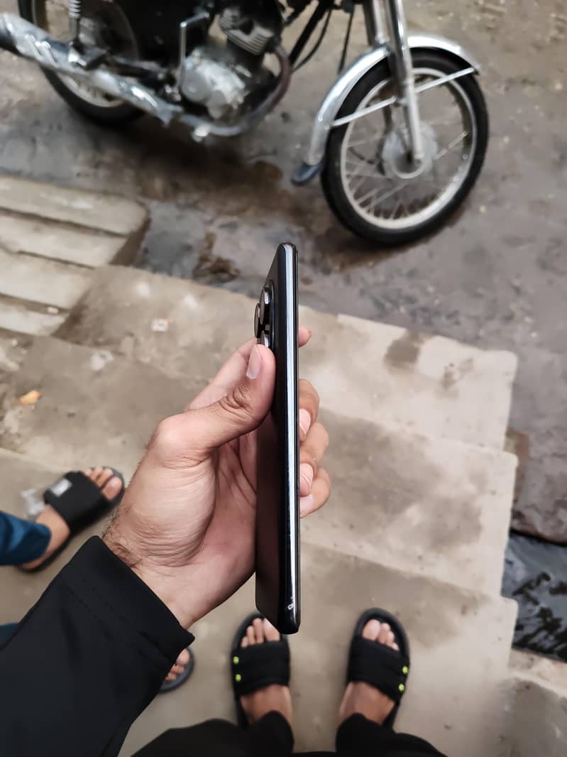 Redmi Note 14 pro 4