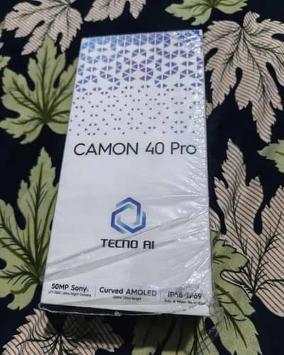 Tecno camon 40 pro 8+8/256gb full box warranty only front glass break