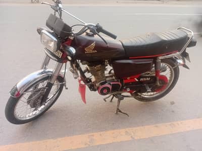 Good condition motorcycle for sale in gujrat