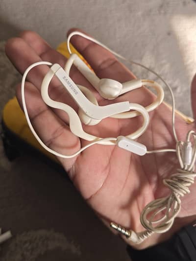 samsung headphone sports good bass