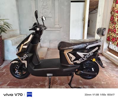 Brand New electric Scooty Urgent sale