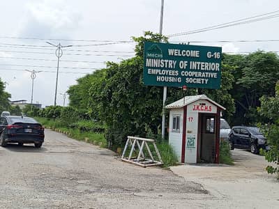 Residential Plot Of 2800 Square Feet Available For sale In G-16/3