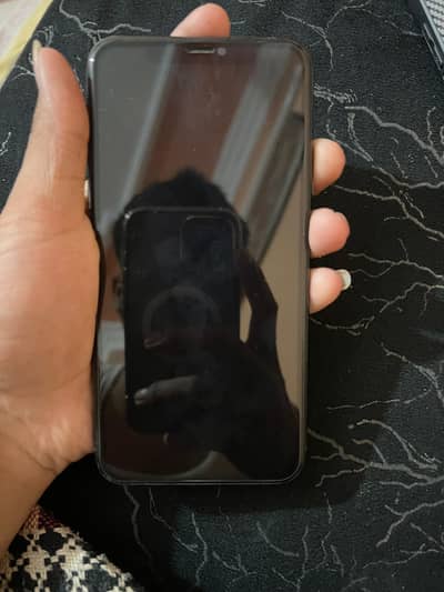 IPHONE 11 PRO MAX FACYORY UNLOCK