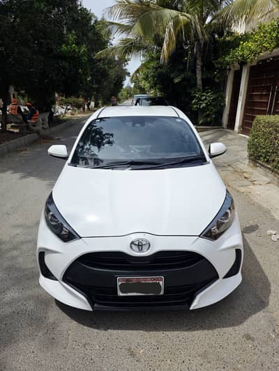 Toyota Yaris hatchback X 2022