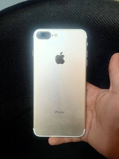 IPhone 7plus 128gb gold colour read description 03474915201