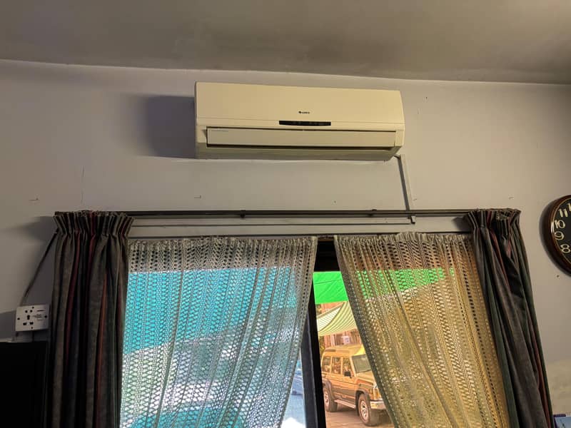 Gree used split ac working condition 1
