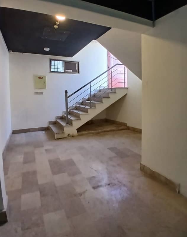 2 Room Withe Huge Lounge 4