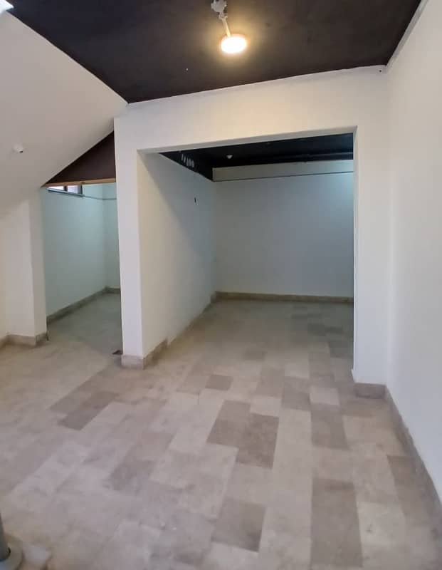 2 Room Withe Huge Lounge 6