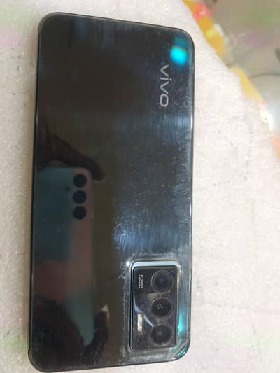 vivo v23e 8/128 with original 44 watt charger