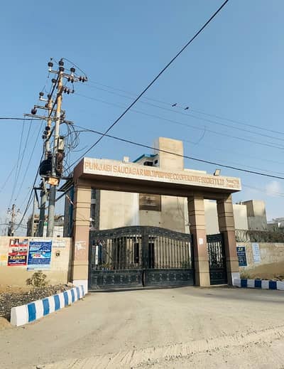 Perfect Prime Location 650 Square Yards Upper Portion In Sector 25-A - Punjabi Saudagar Multi Purpose Society For sale