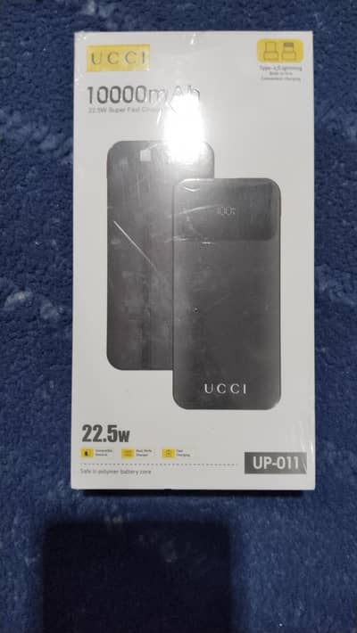 ucci power bank  10000 mAh