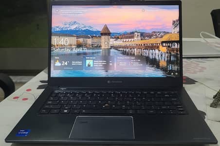 toshiba i7 11th 16Gb (03256785678)