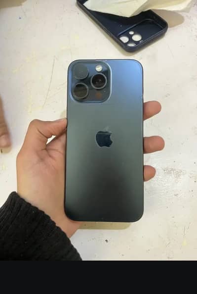 iPhone 15 pro non pta