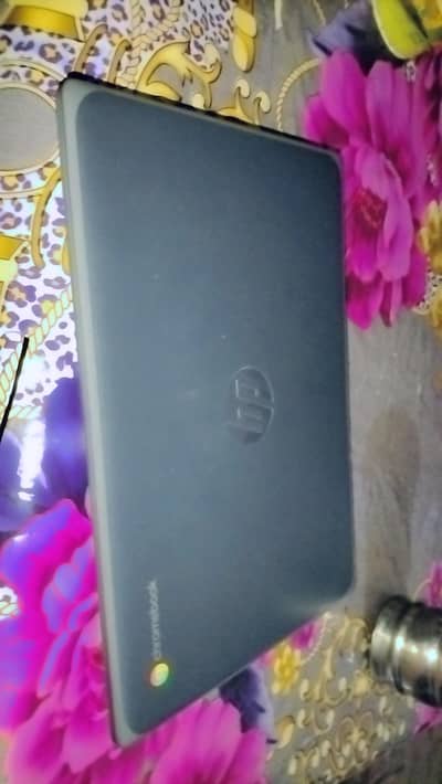 Chromebook HP 11g8 new condition box pack