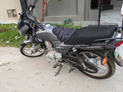 Suzuki gd 110s bike all okay one hand use