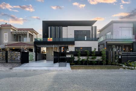 1-Kanal Contemporary Bungalow 5 Bedrooms, Elegant Double-Height Lobby