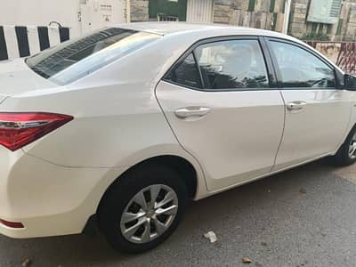 Toyota corolla GLI 2015 model Registration2016 For Sale