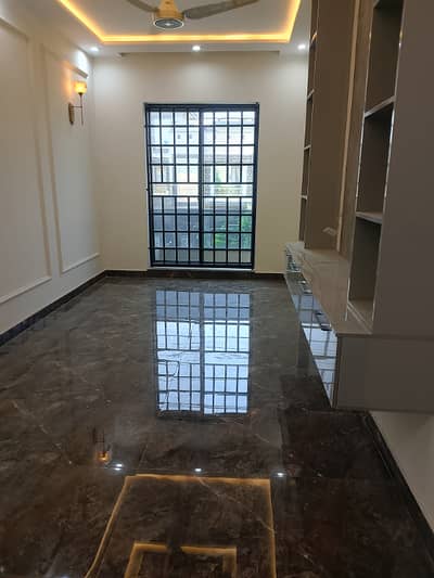 12 Marla brand new upper portion in Johar town