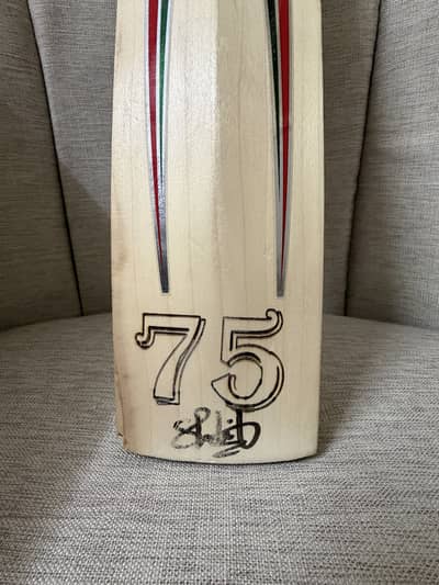 Original Shakib Al Hasan Singed Bat