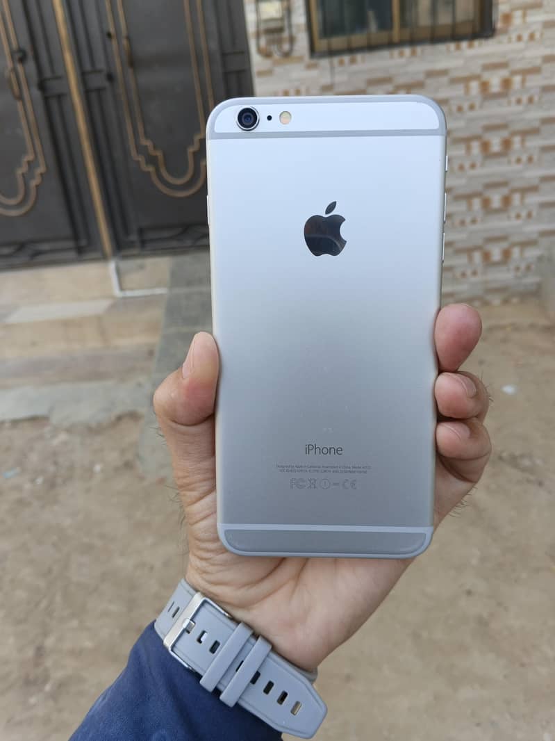 iphone 6 plus mint condition 1