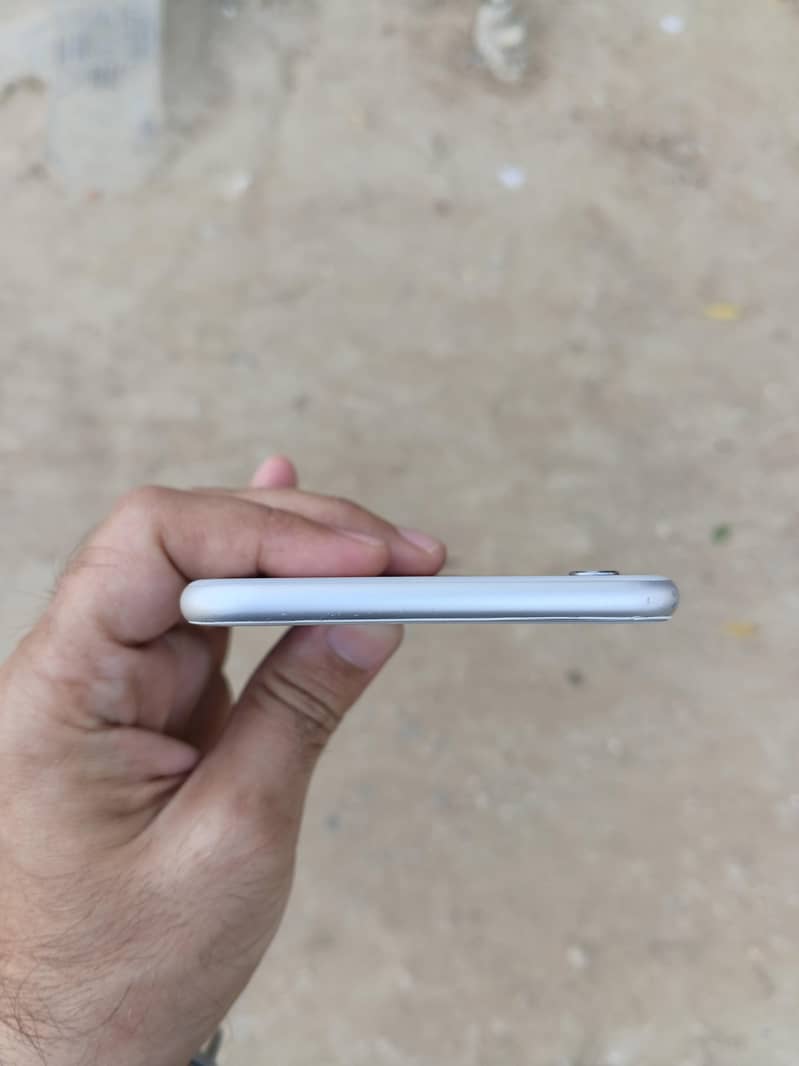iphone 6 plus mint condition 5