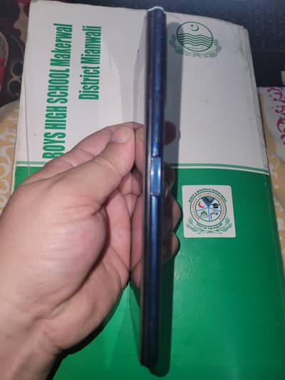 Lush condition mobile phone dual sim