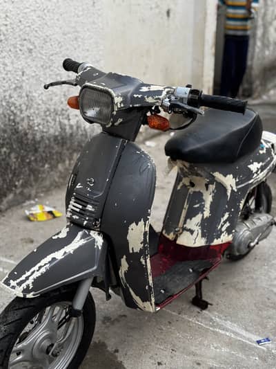 Scooty petrol. 50cc dead coundition