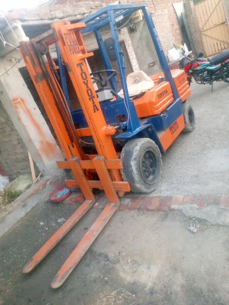 لفٹر 3 ٹن فار سیل ٹویوٹا کمپنی چری ویٹ 0