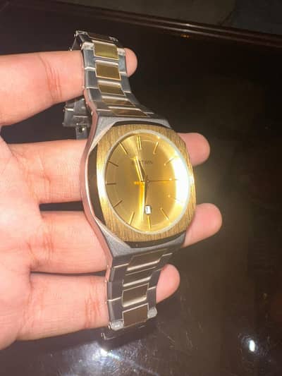 Bestwin Stylish Gold & Silver Chain Watch – Elegant Men’s Wrist Watch