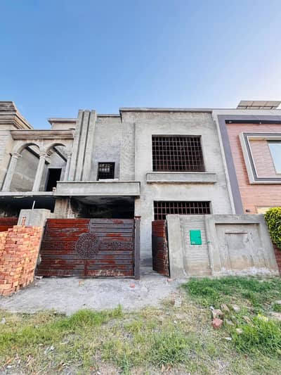 5 Marla Grey Structure House Next To Park Bahria Orchard Phase 1 Eastern Extension 1.30 Crore