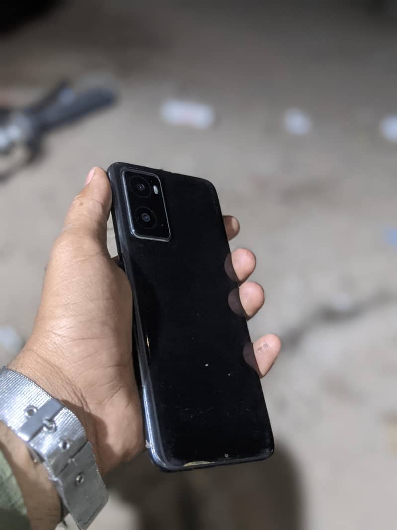 Oppo A76 3