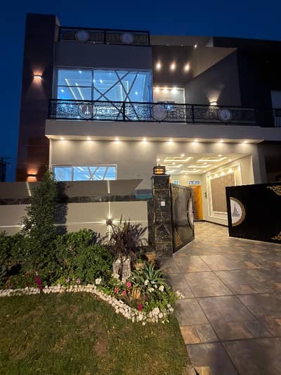 5 Marla Triple Storey House Available For Sale In Buch Vilas Multan