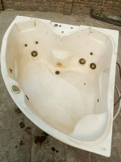 Used Jacuzzi Spa Bath Tub – Good Condition