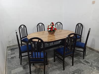 "8 Seater Dining Table Set – Excellent Condition"