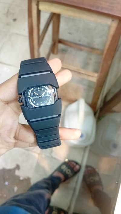 watches available in many colours in premium quality