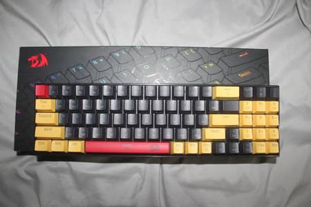 Redragon K688 RGB Mechanical Keyboard (Yellow Switches) - Brand New