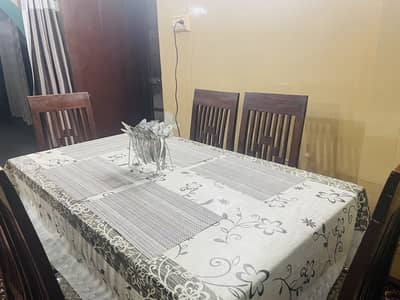 Dining table 6 persons