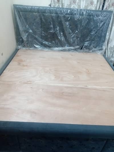 king size douba (78'72) bed available for sale
