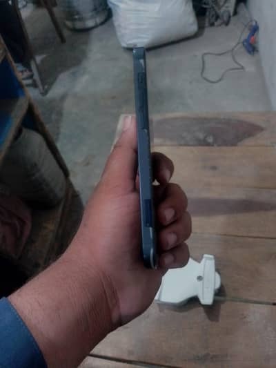 iphone 12 non PTA   10\ 8