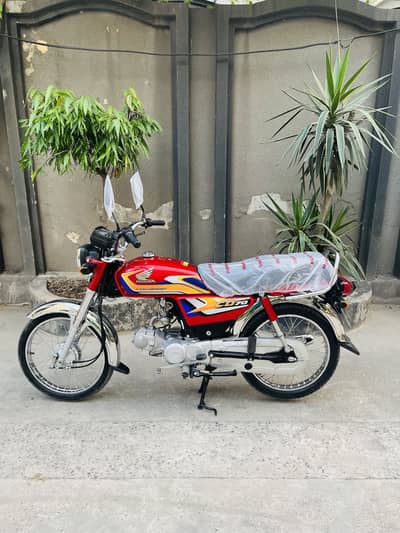 Honda 70 2025 model total original bike 10/10