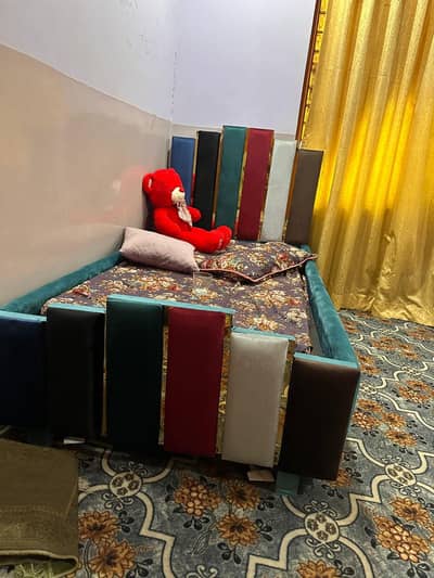 single bed Sath Mirror