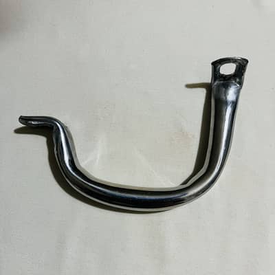 Bike dasti cariyal ki jaga per lagti ha