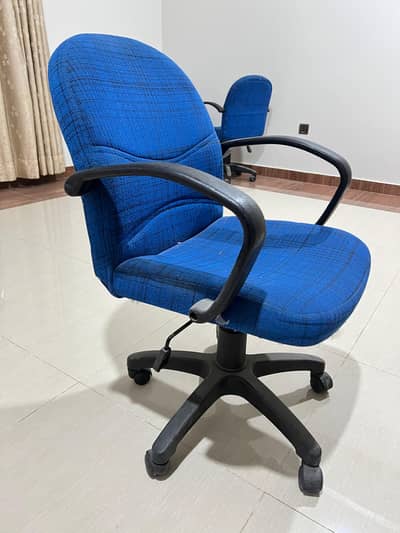 Master Office Chairs – 6 + 2 Visitor Chairs | Excellent Condition