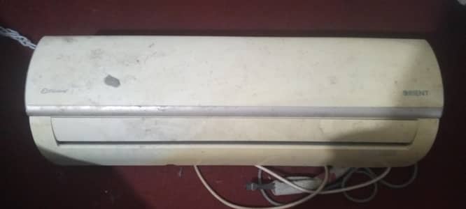 Orient 1:30 Ton Air conditioner Ac