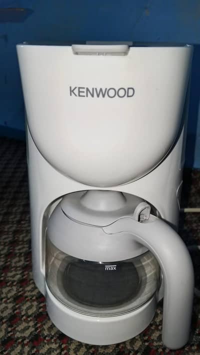 Kenwood CM200 Coffee Maker – Like New – 4 Cup (500ml)